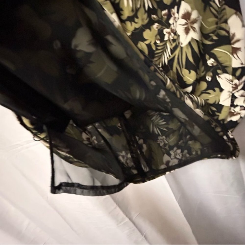 22 SKIRT By Morgan Taylor 100% Silk Outer Lining Polyester - Picture 3 of 4